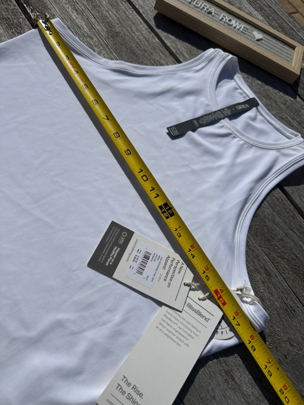 VUORI AllTheFeels Crew Tank WHITE size LARGE nwt - Picture 5 of 5